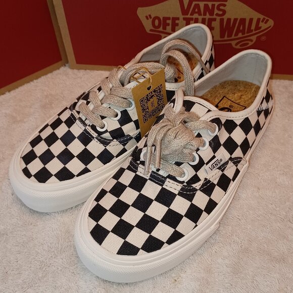 Vans Men's 3.5/Women's 5 Authentic Eco Theory Checkerboard Black/White - Picture 1 of 12